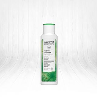 Lavera Organik Şampuan (Yağlı Saçlar için Dengeleyici ve Yenileyici) 250ml